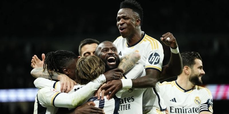 Cúp C1 là gì - Khám Phá UEFA Champions League Cùng OK9 5 Real Madrid là câu lạc bộ đoạt được nhiều thành tích nhất tại C1