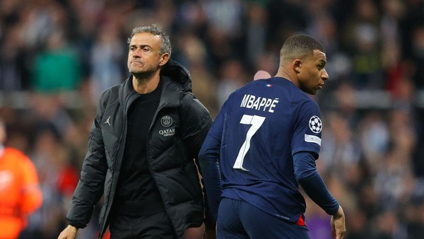PSG không có kế hoạch tri ân Kylian Mbappé 6 Sự thiếu tôn trọng của Mbappé đối với đội bóng