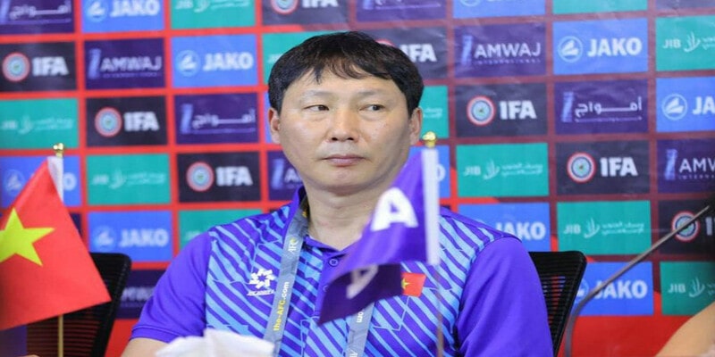ĐT Việt Nam: Trận Đấu Kết Thúc Vòng Loại World Cup 2026 8 Chia sẻ từ góc nhìn ông Kim Sang Sik buổi họp báo