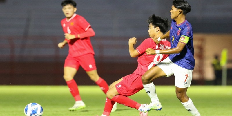 HLV U19 Việt Nam chỉ trích trọng tài trong trận gặp Myanmar 4 Các nỗ lực của U19 Việt Nam chỉ đủ mang về tỷ số hòa