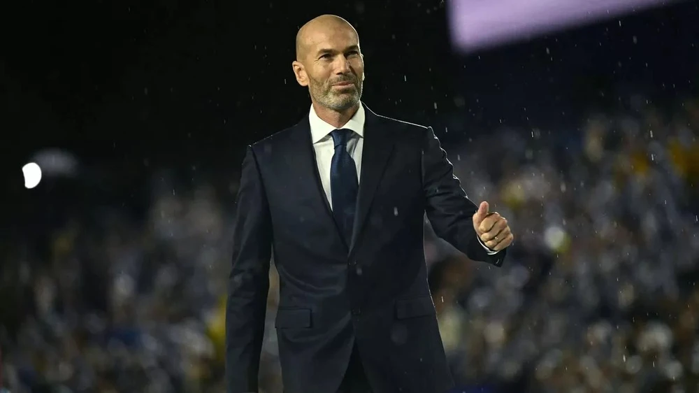Rộ tin Zidane sẵn sàng trở lại cầm quân, bỏ ngỏ khả năng dẫn dắt MU 4 Zidane đã quay trở lại. Đội bóng nào sẽ là sự lựa chọn của vị HLV tài ba này?