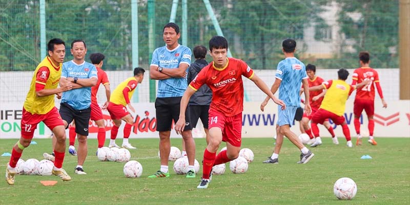 Tuyển Việt Nam Khởi Động LPBank Cup 2024 Vắng Hàng Loạt Cầu Thủ 5 Cơ hội được trao cho sao trẻ